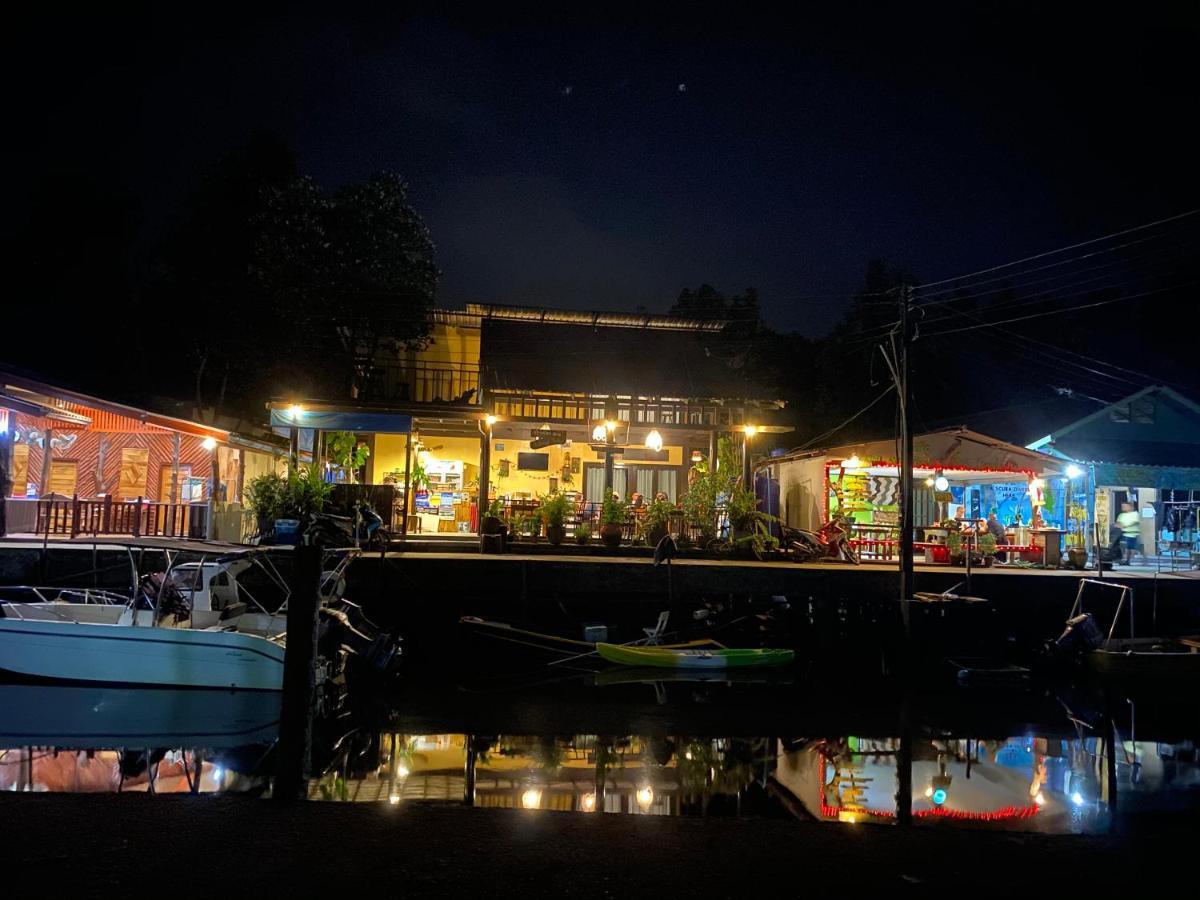 Baan Rabieng Talay Homestayบ้านระเบียงทะเล โฮมสเตย์เกาะกูด Ko Kut Ngoại thất bức ảnh